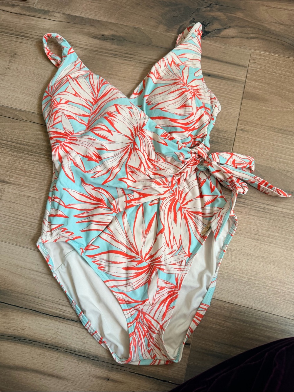 Women’s Vince Camuto Tropical Floral One-Piece Swimsuit in Aqua and Coral